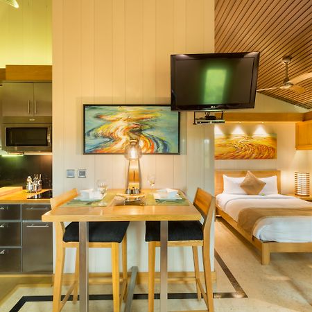 Turtle Cove One On Marlin Resort (Adults Only) מראה חיצוני תמונה